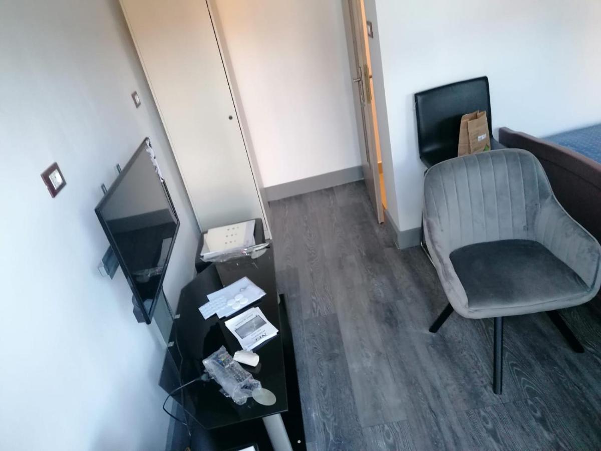 Pensiunea Nela Cluj-Napoca Ngoại thất bức ảnh